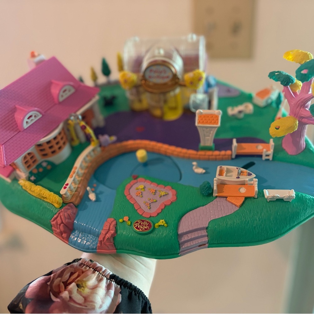 Vintage Polly Pocket Playset House Pond Scene Bluebird Compact Dollhouse 1996